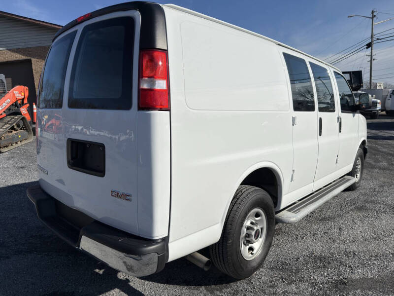2023 GMC Savana 2500