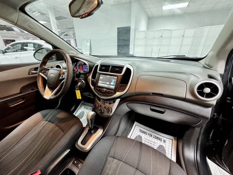 2017 Chevrolet Sonic LT Auto