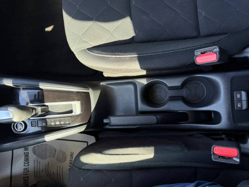 2020 Nissan Kicks S