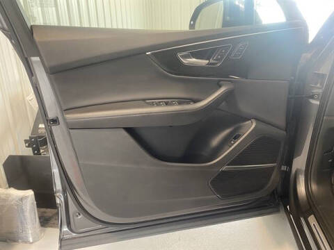 2023 Audi Q7 quattro Premium Plus 55 TFSI