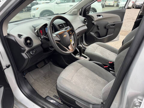 2013 Chevrolet Sonic LS Auto