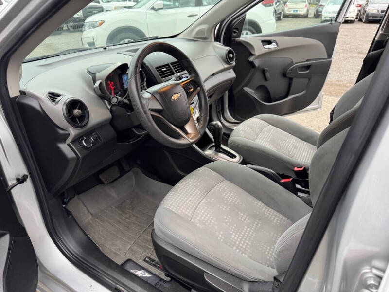 2013 Chevrolet Sonic LS Auto