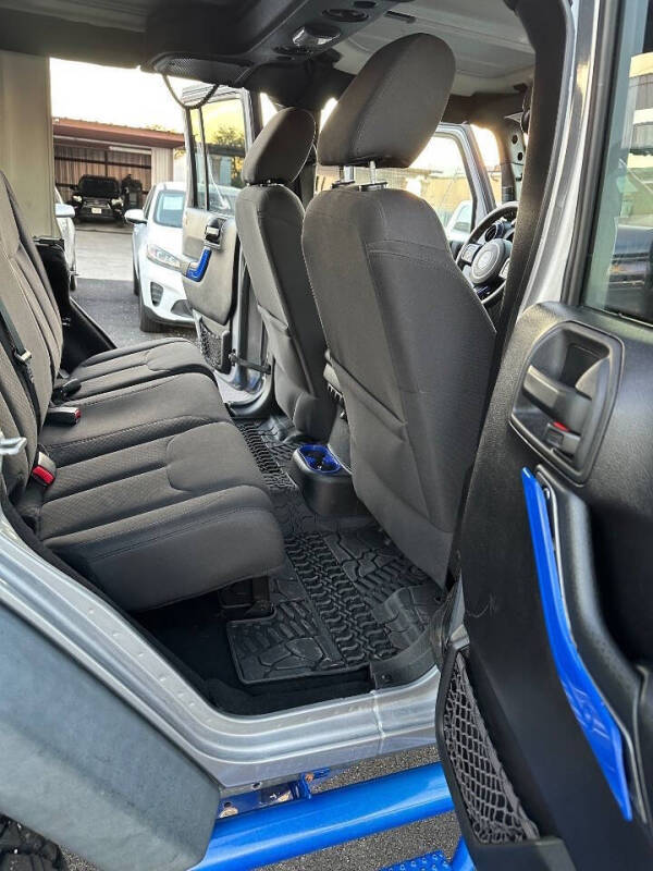 2015 Jeep Wrangler Unlimited Sport