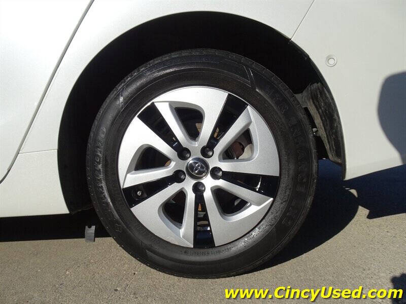 2020 Toyota Prius LE AWD-e