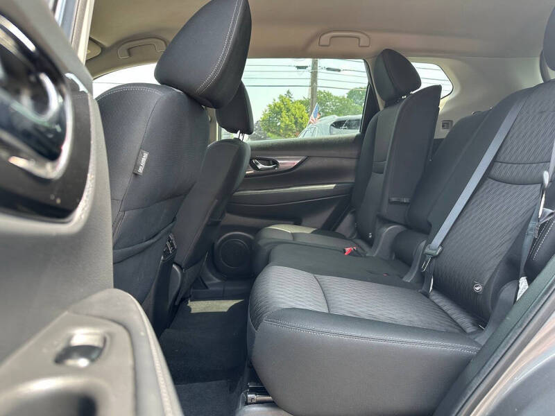 2019 Nissan Rogue SV