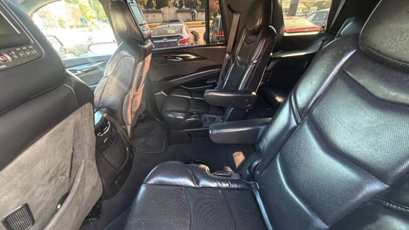 2016 Cadillac Escalade Platinum