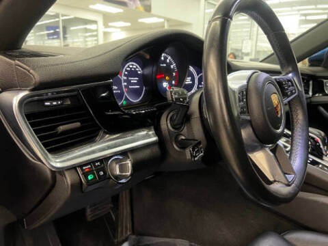 2017 Porsche Panamera 4