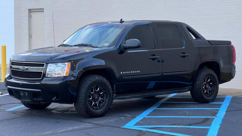 2009 Chevrolet Avalanche for sale at Carland Auto Sales INC. in Portsmouth VA