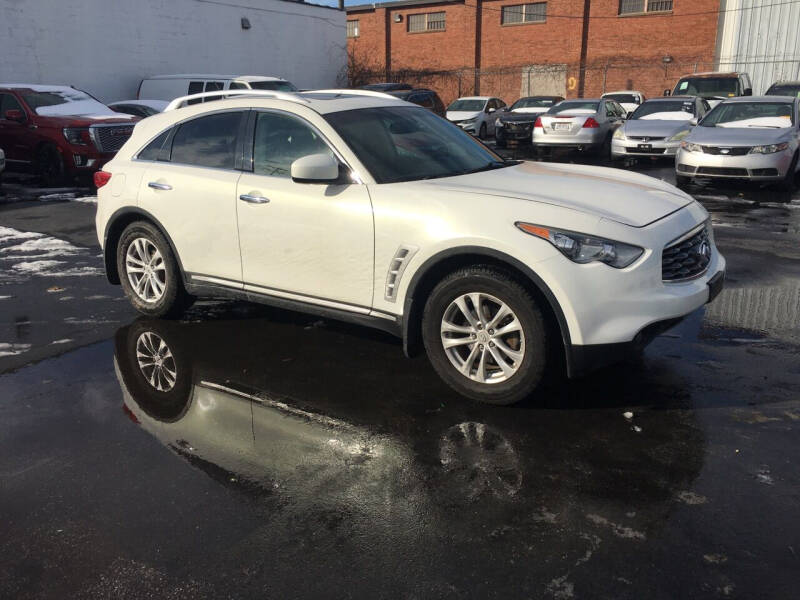 2010 INFINITI FX 35 photo 28