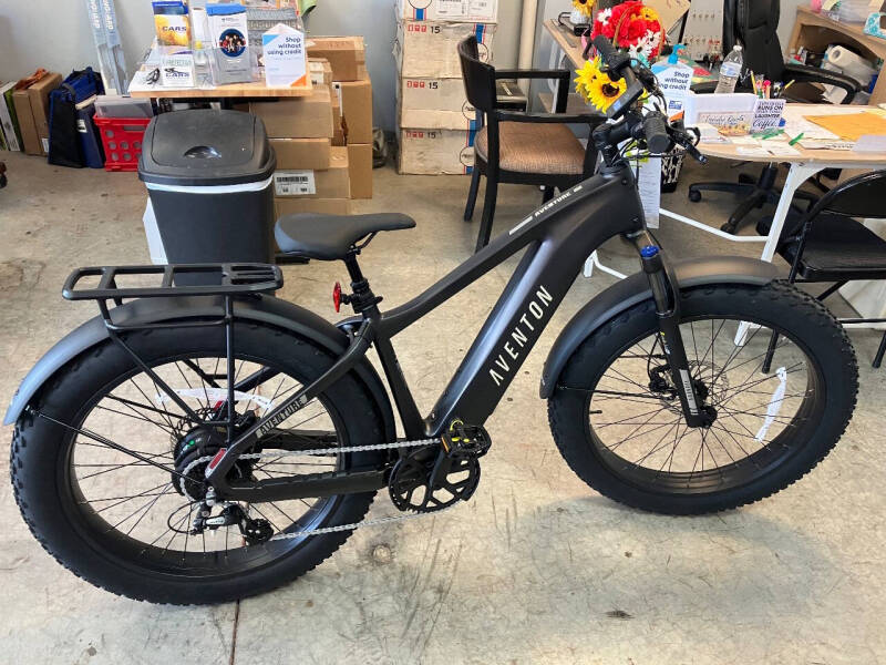 2025 Aventon  D35D3267