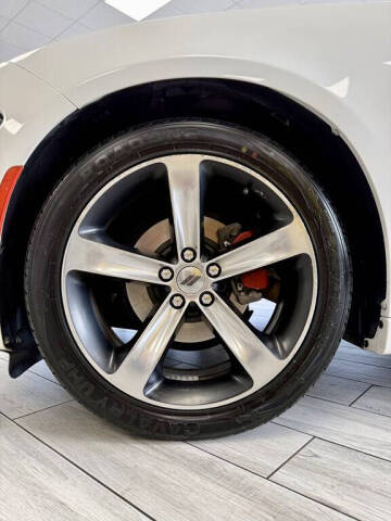 2017 Dodge Charger SE