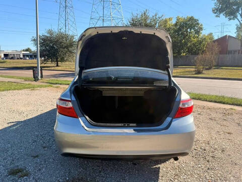 2017 Toyota Camry LE