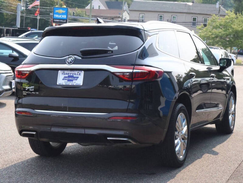 2021 Buick Enclave Essence