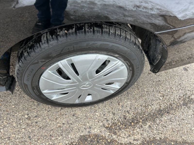 2024 Mitsubishi Mirage G4 ES