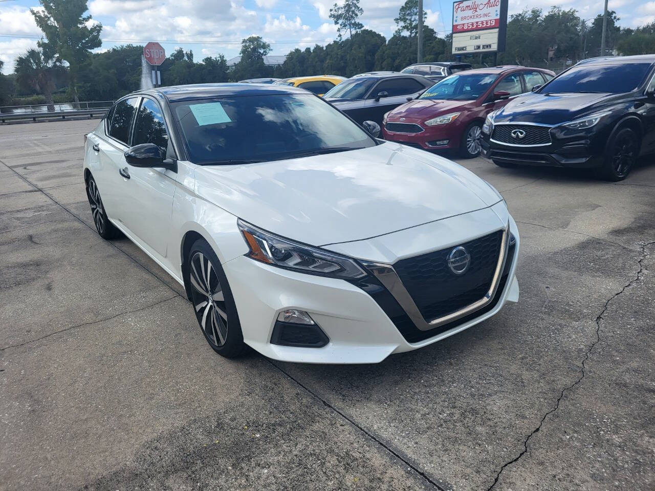 2020 Nissan Altima for sale at FAMILY AUTO BROKERS in Longwood, FL