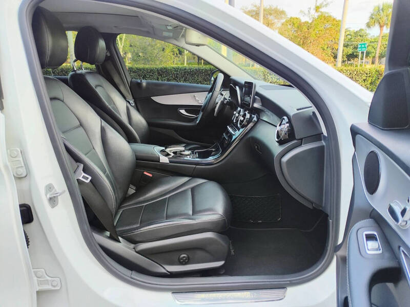 2016 Mercedes-Benz C-Class