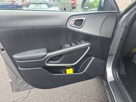 2025 Kia Soul LX