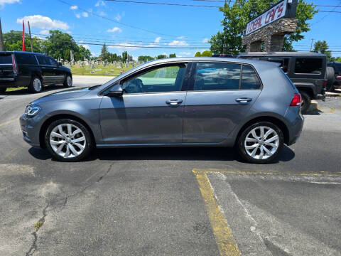 2019 Volkswagen Golf SE