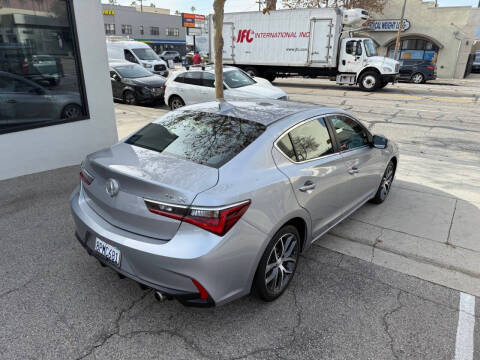 2020 Acura ILX w/Premium