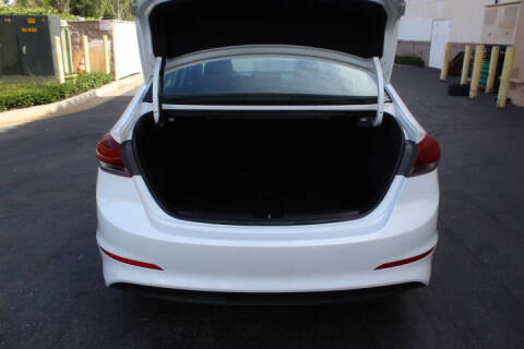 2018 Hyundai Elantra