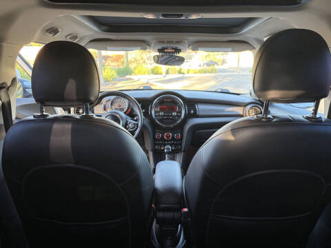 2016 MINI Hardtop 4 Door Cooper