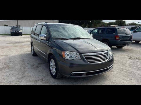 2015 Chrysler Town and Country Limited Platinum