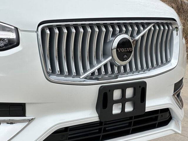 2025 Volvo XC90 T8 Plus Bright Theme 7P