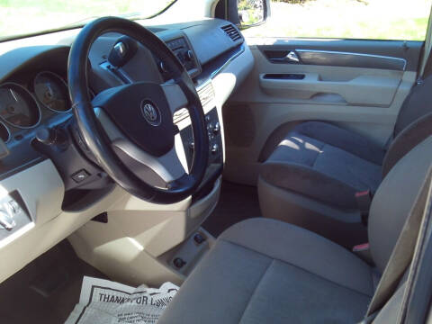 2009 Volkswagen Routan SE