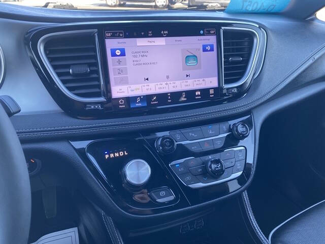 2025 Chrysler Pacifica Limited