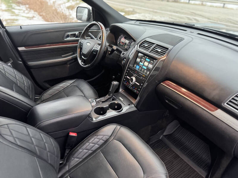 2018 Ford Explorer Platinum