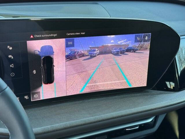 2025 Audi Q5 quattro Premium TFSI