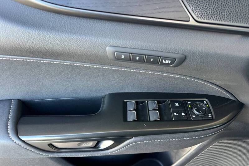 2025 Lexus NX 450h+
