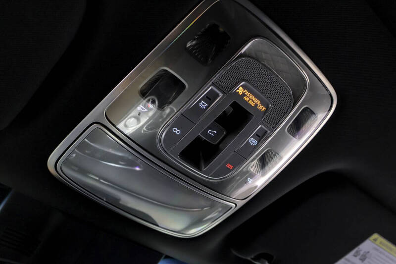 2022 Genesis GV70 2.5T Standard