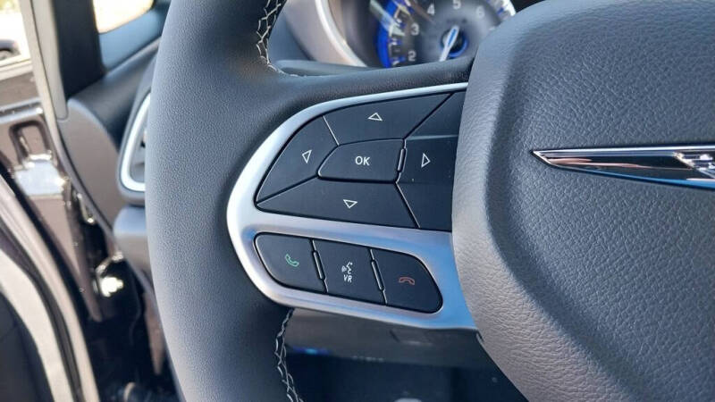 2026 Chrysler Voyager LX