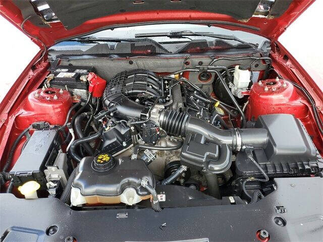 2012 Ford Mustang V6