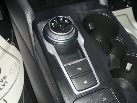 2025 Ford Escape ST-Line Select