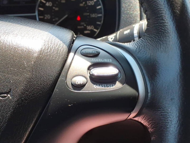 2015 Nissan Pathfinder