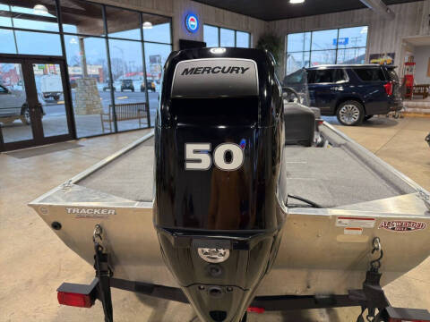 2019 Tracker BASS TRACKER