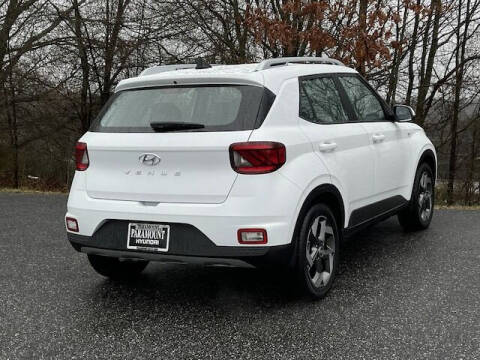 2022 Hyundai Venue SEL