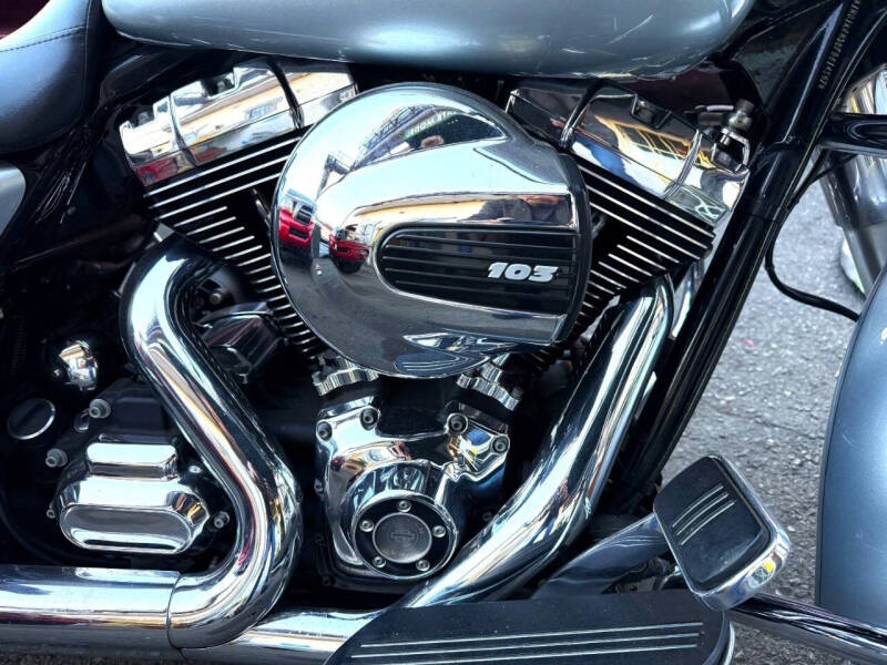 2015 Harley-Davidson Street Glider