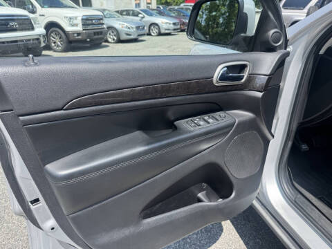 2012 Jeep Grand Cherokee Laredo