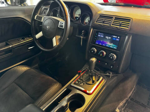 2010 Dodge Challenger SRT8