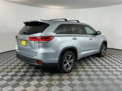 2017 Toyota Highlander LE Plus