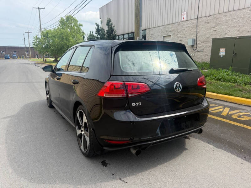 2016 Volkswagen Golf GTI SE