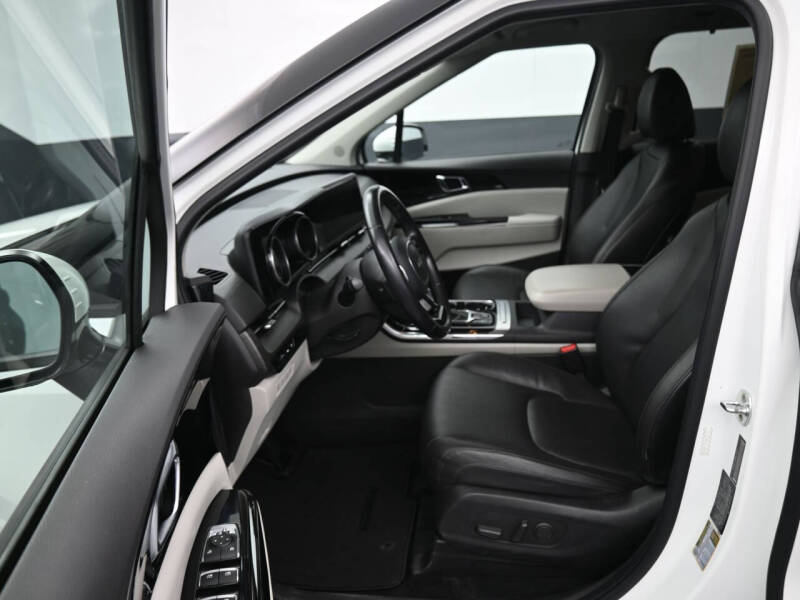 2022 Kia Carnival EX