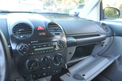 2004 Volkswagen New Beetle Convertible GLS