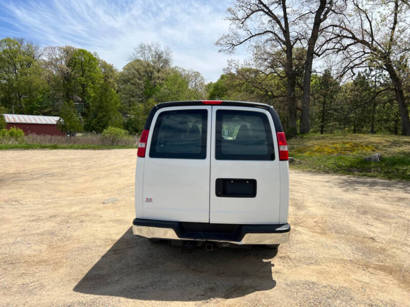2017 Chevrolet Express LT 2500