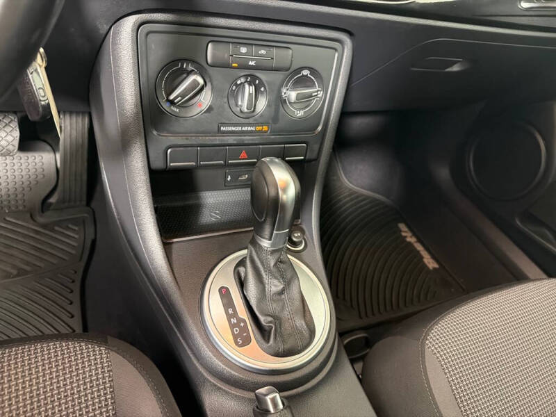 2019 Volkswagen Beetle