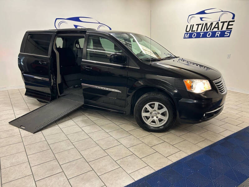 2012 Chrysler Town and Country for sale at ULTIMATE MOTORS in Midlothian VA