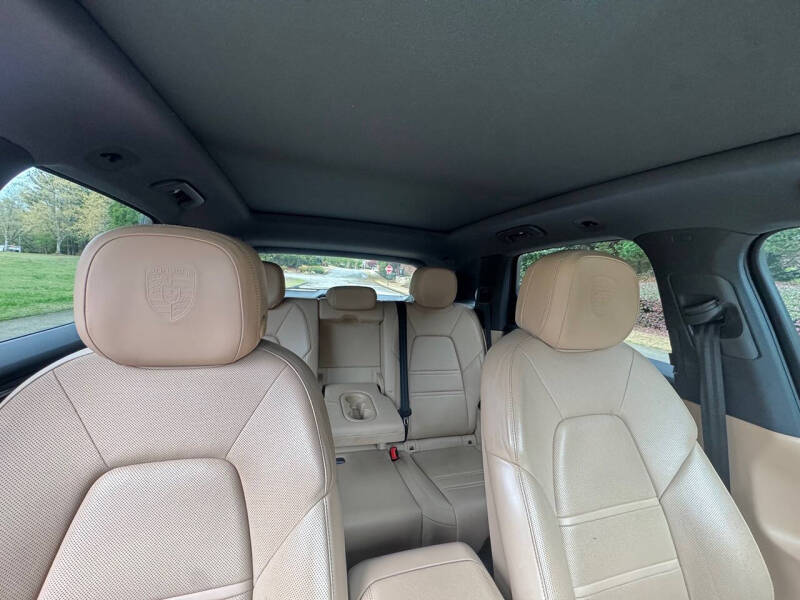 2019 Porsche Cayenne S